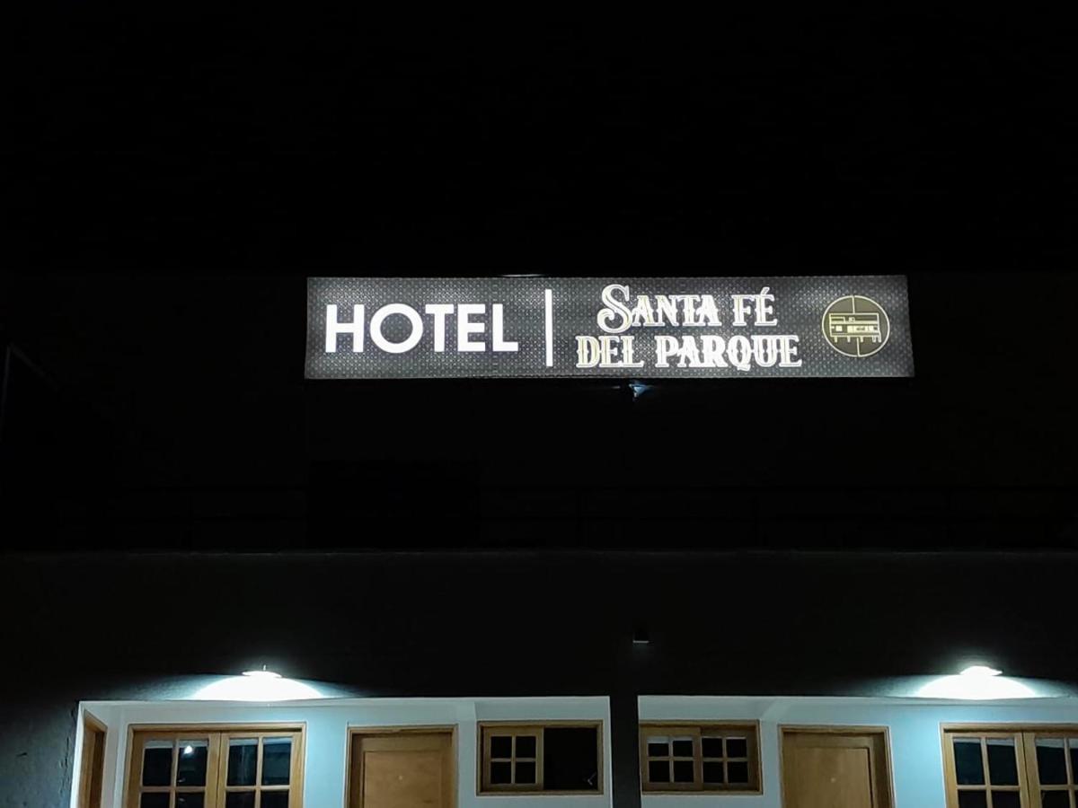 Hotel Santa Fe Del Parque 산타페 데 안티오키아 외부 사진